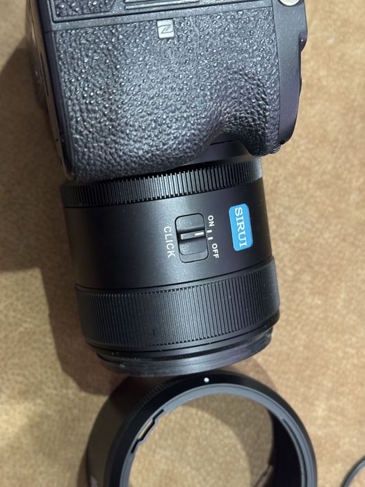Lente Sirui Aurora 85 1.4 para Sony