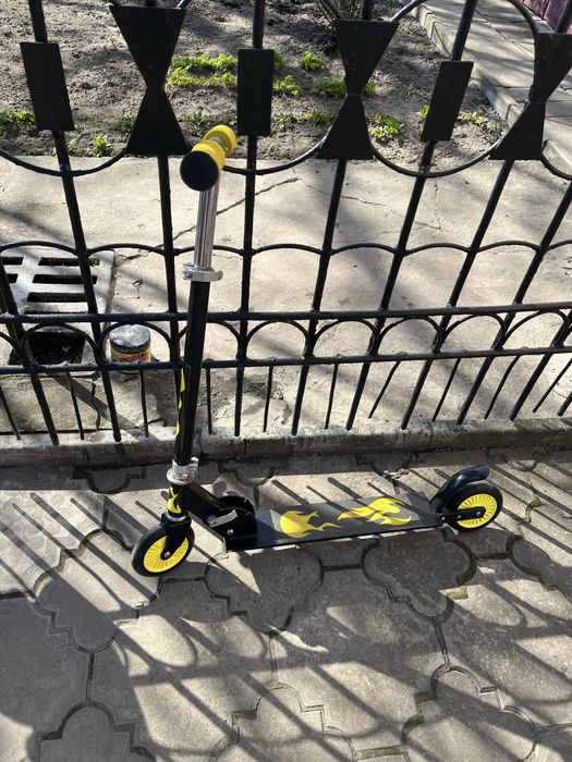 Продам дитячий велосипед та самокат в ідеальному стані