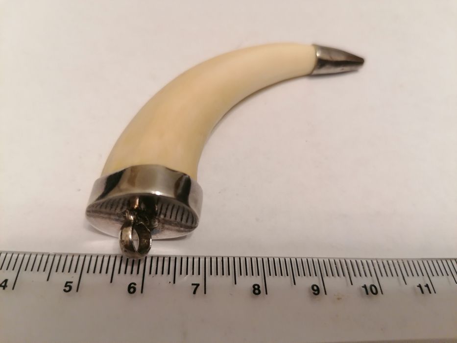 Pendente / amuleto com prata