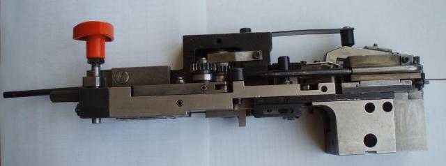 Продам ДРОТОШВЕЙНУ головку HOHNER 52/8