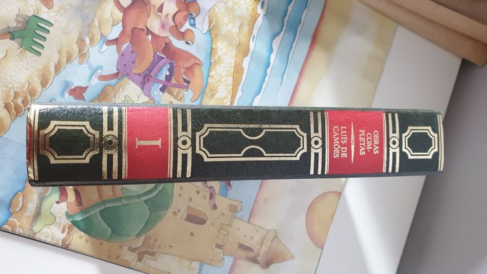 Livro OS Lusíadas - Camões
