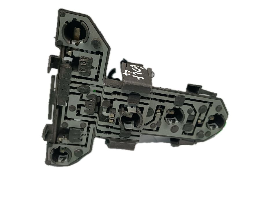 Suporte lâmpada esquerdo VOLKSWAGEN Golf IV (1J1)