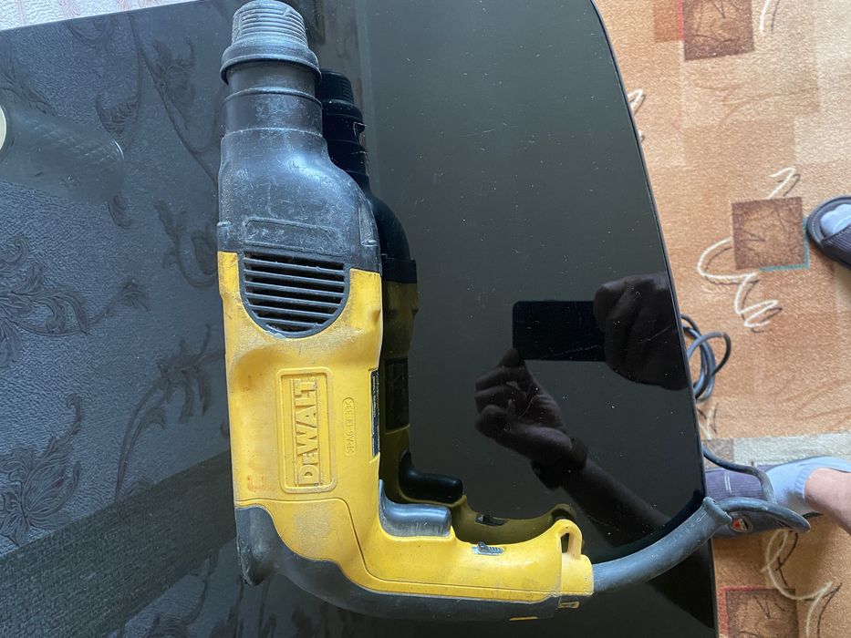 Ударний дрильDewolt.Оригінал.