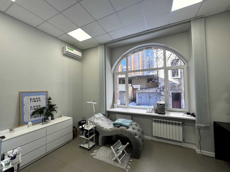 Аренда офисного помещения в бизнес-центре «Доминион» 19 м² на 1 этаже