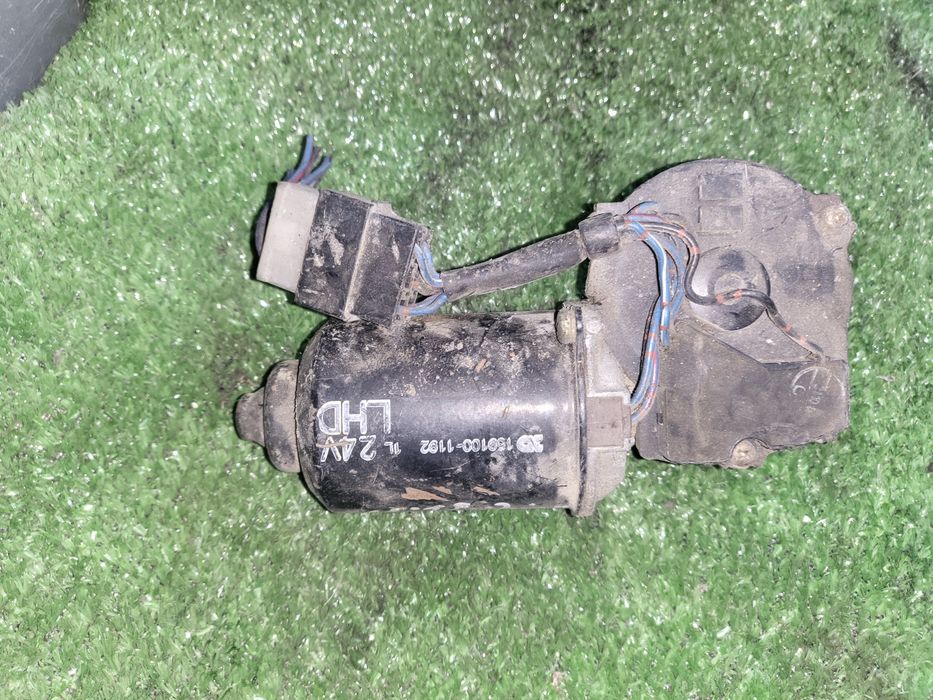 Motor limpa vidros mitsubishi canter 1999