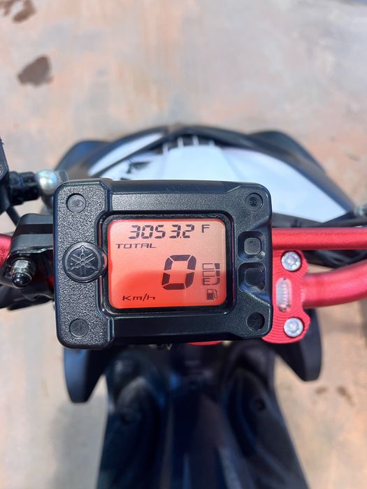 Yamaha Areox 2013r Naked