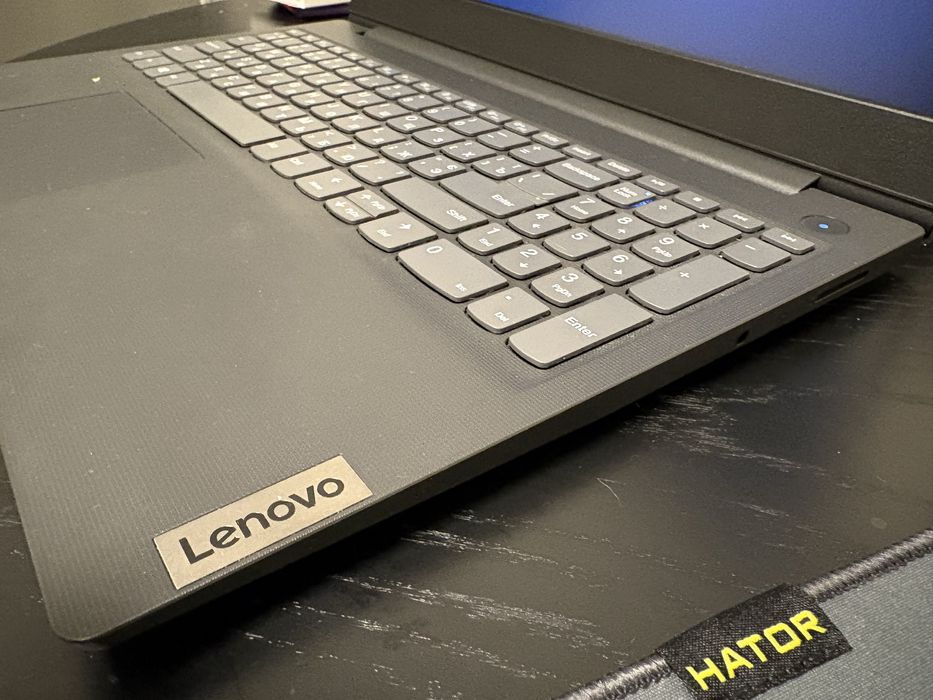 Ноутбук Lenovo ideapad 3 15IGL05