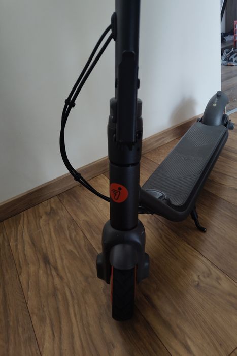 Hulajnoga Elektryczna Segway Ninebot eKickscooter ZING C20