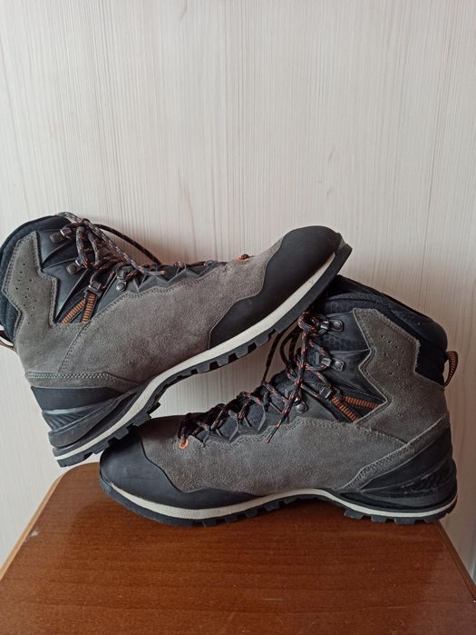 LOWA на GORE-TEX чоловічі