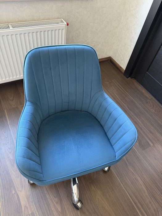 Продам стулья, офисная мебель , для дома