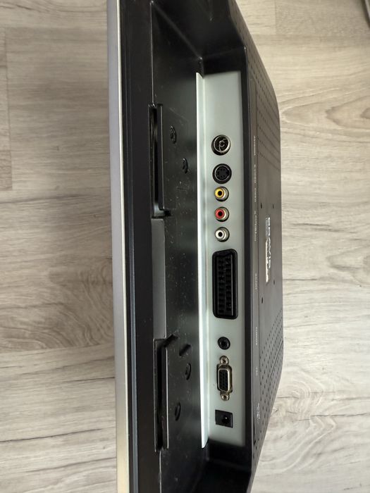 Продам телевізор bravis lcd 1501