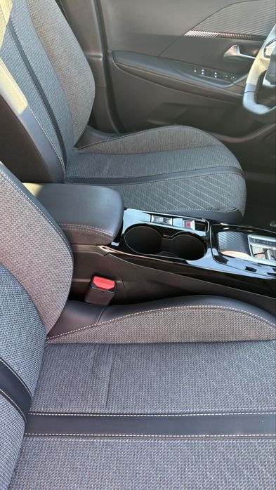 Peugeot 2008 de Dez 2024 — photo 5