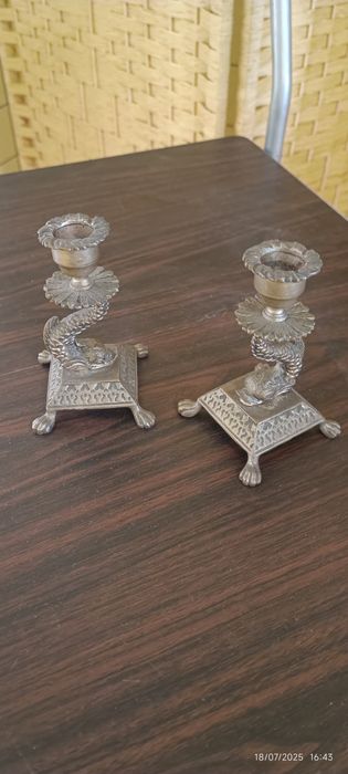 Castiçais em Bronze Carpas