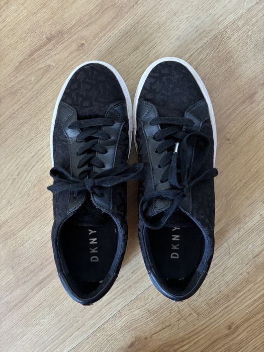 Buty sportowe tenisówki sneakersy DKNY Court 38