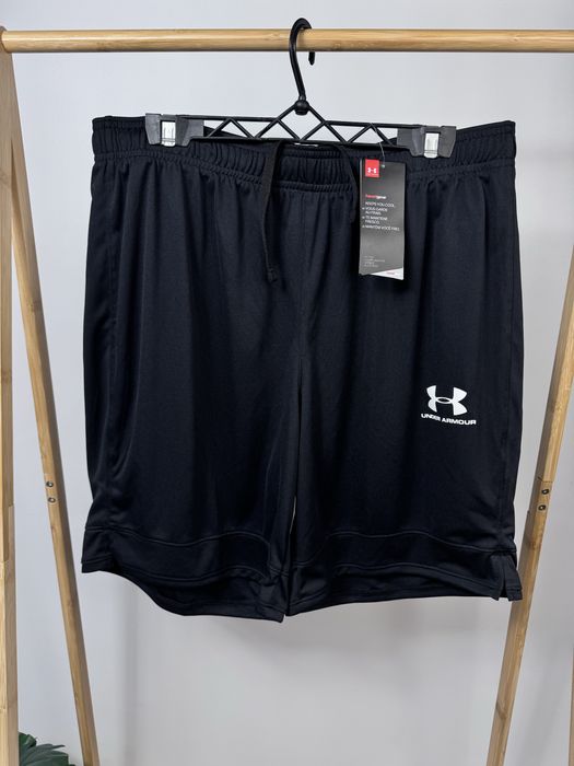 спортивні шорти Under Armour оригінал нові чоловічий розмір L чорний колір