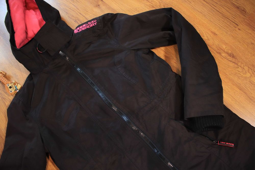 Kurtka Superdry r. M ciemny brąz z kapturem ocieplana damska