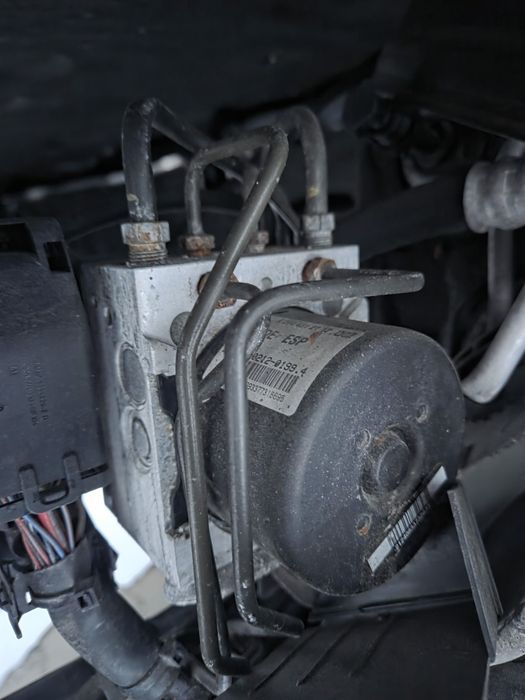 Pompa ABS Mercedes W204