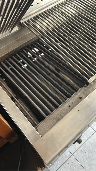 Grelhador a pedra lavica