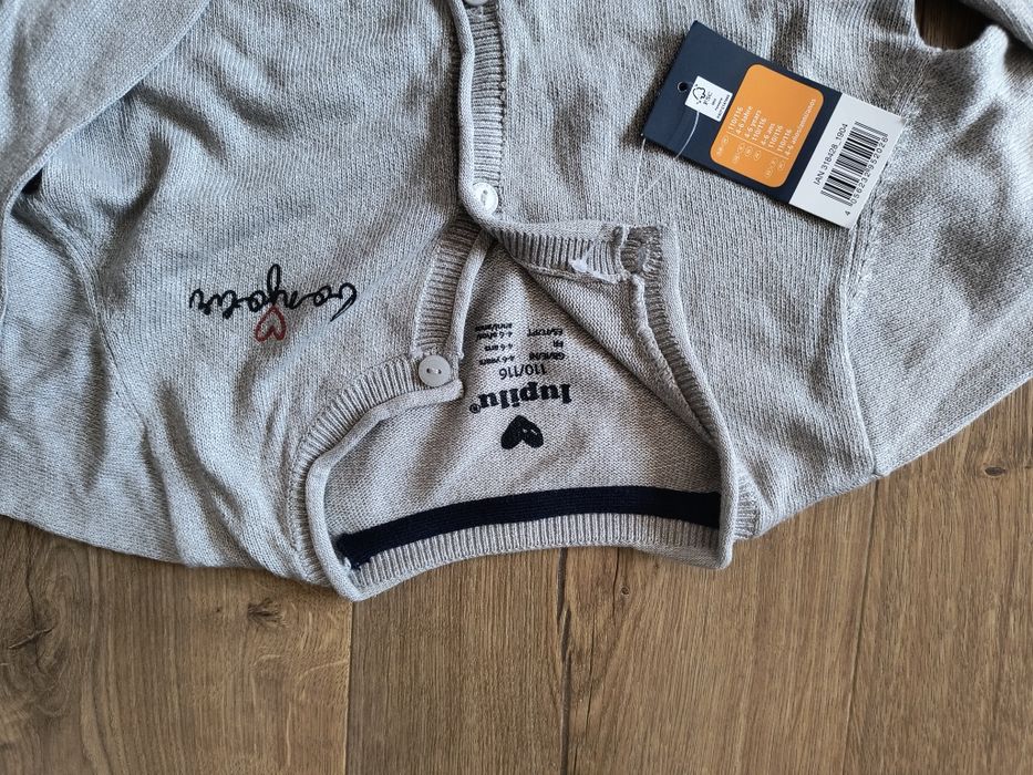Nowy sweter dla dziewczynki 110-116