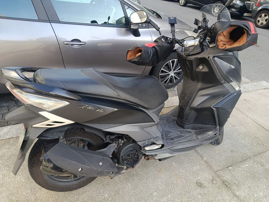Moto SYM 2019 em bom estado