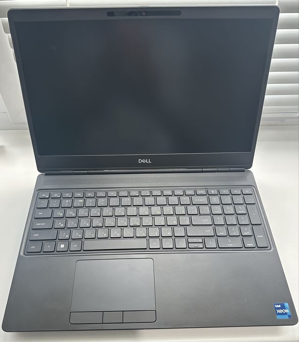 Dell Precision 7560/W-11855M/(RTX 3060)RTX A3000 6GB/16GB RAM /NVME 256