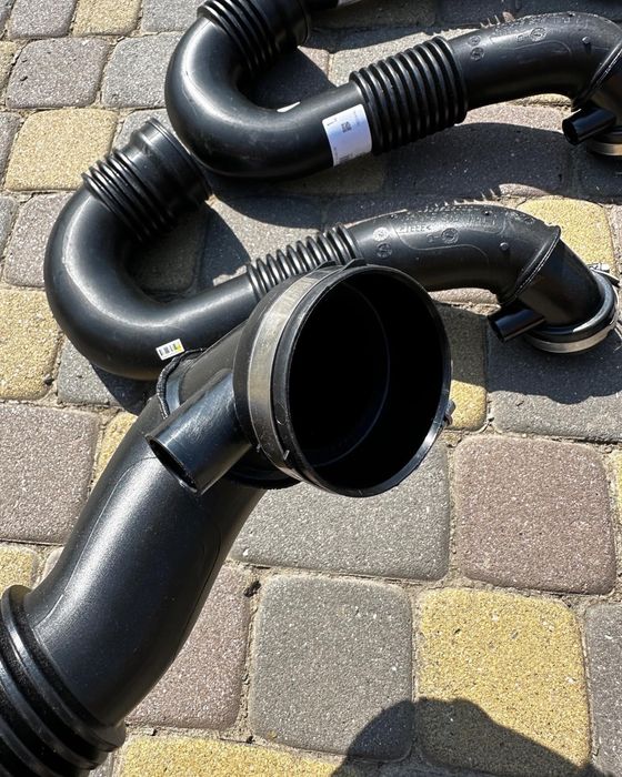 Патрубок воздушного фильтра турбіни ОМ642 3.0 Sprinter W906 W907 319: ...