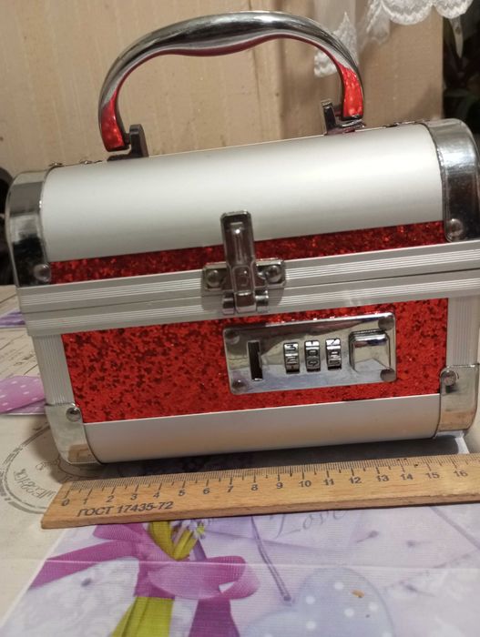 Органайзер-скринька для жіночих таємниць