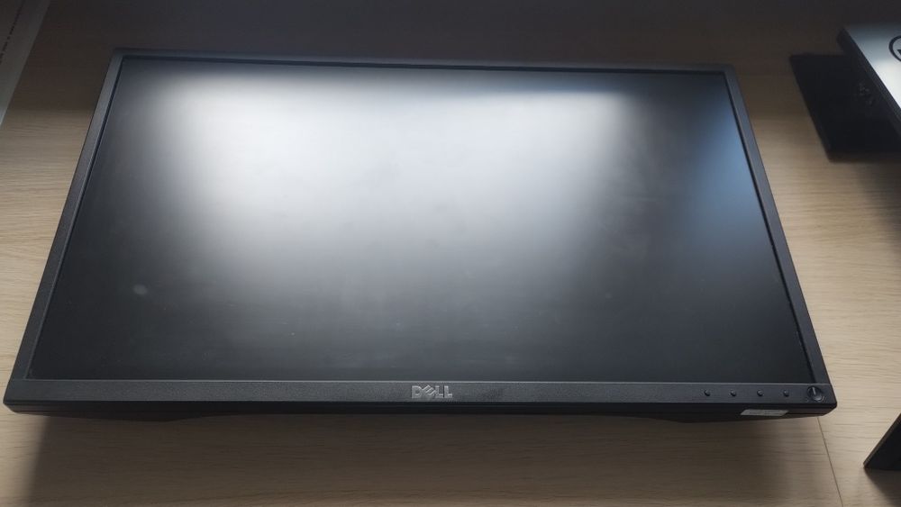 Monitor DELL 24 cale