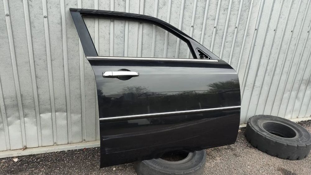 DRZWI PRAWY PRZÓD PRZEDNIE KOMPLETNE KLAMKA LISTWA KOLOR CZARNY PXR ORYGINALNY LAKIER CHRYSLER 300C EUROPA