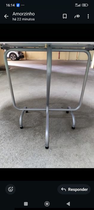 Mesa de cozinha branca