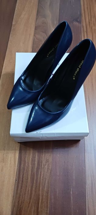 Sapatos novos de senhora, n° 40