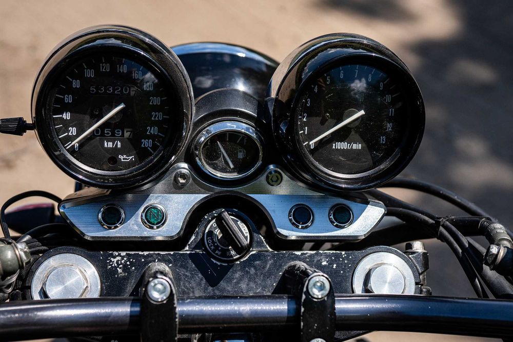 SUZUKI INAZUMA night view 1200