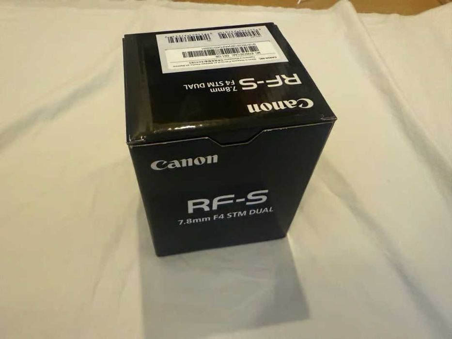 Canon RF-S 7.8mm F4 STM Dual Garantia 3 anos