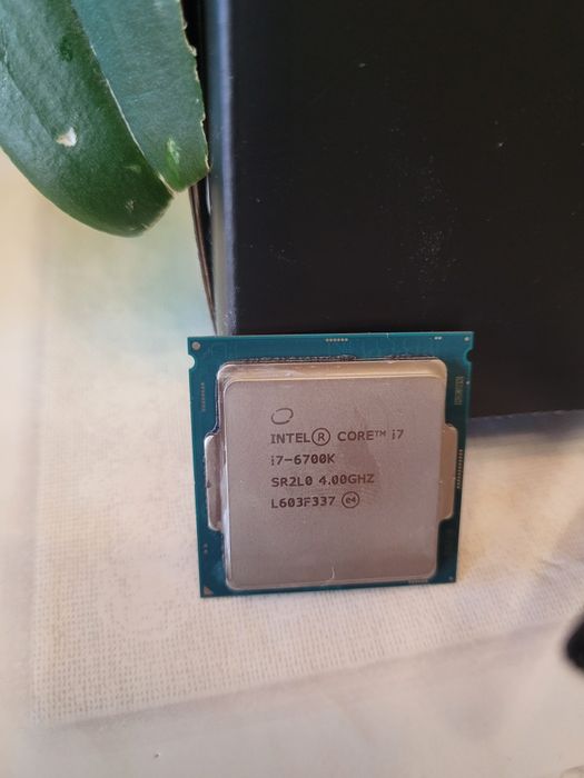 PC Gaming Intel i7 + GeForce-RTX-2060-GAMING-Z - Sem Fonte de Aliment.