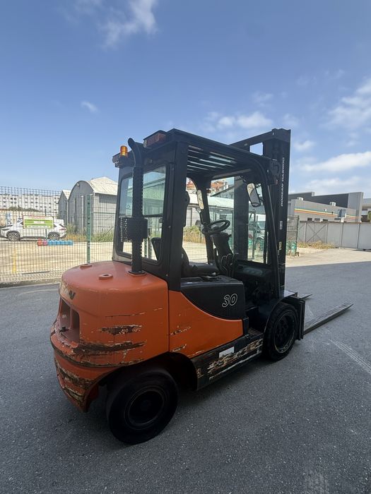 Empilhador Doosan 3 ton diesel