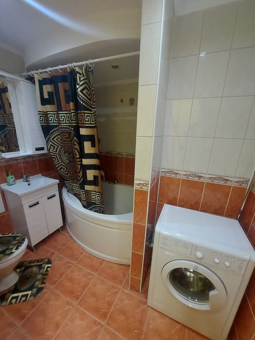 Здам  2-ю кв-ру Центр , Обл. лікарня Дендропарк)