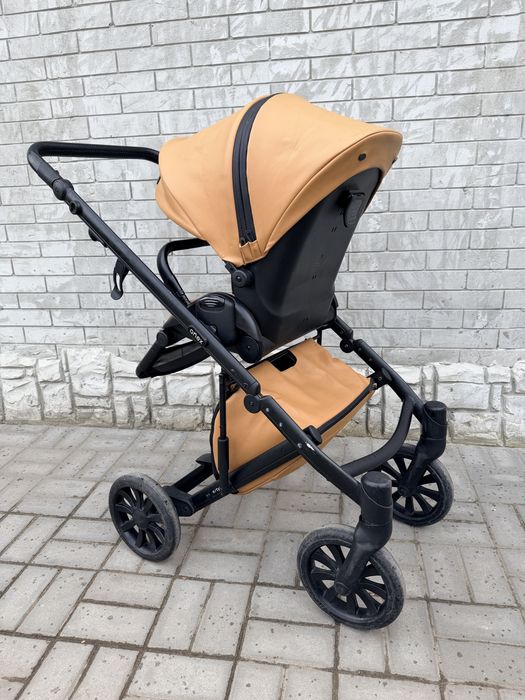 Продам коляску 2 в 1 Anex