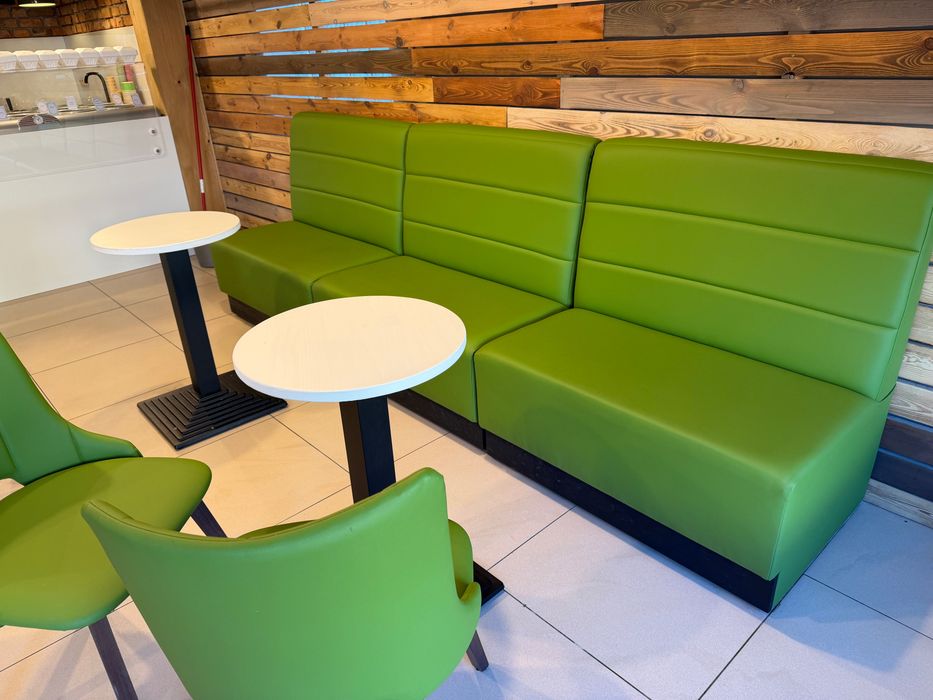 Sofa do baru restauracji JAK NOWA