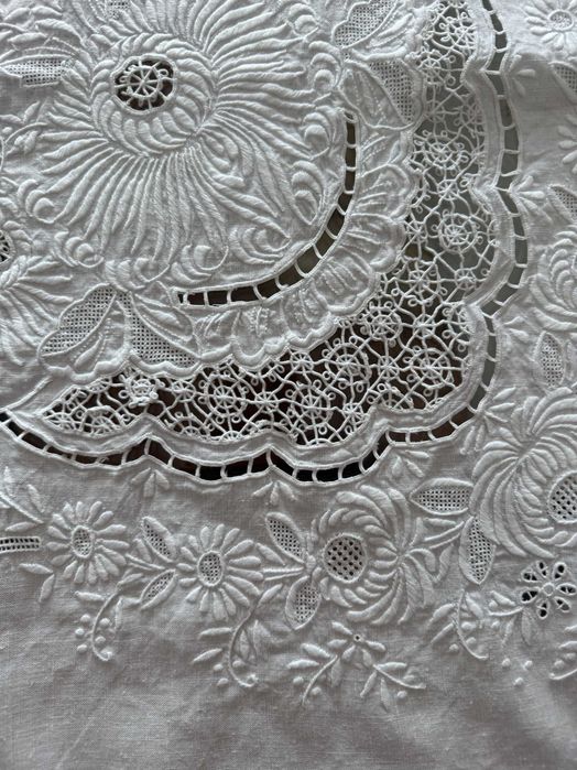 Toalha antiga Bordado Madeira com 12 guardanapos – 250 × 164 cm