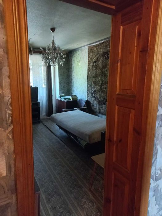 Продам  3к кв , гараж в Мерефе, ул. Сикорского,7,Гастелло Є-відновленн