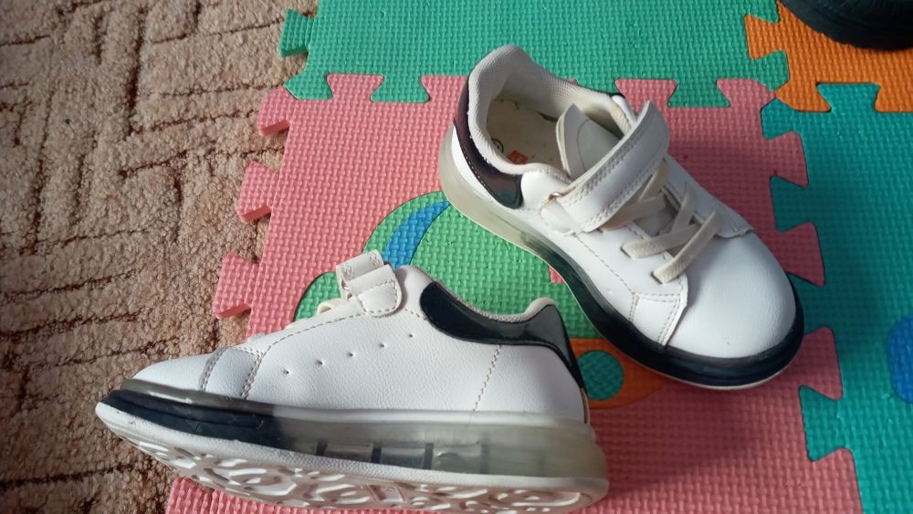 Продам красовочкі