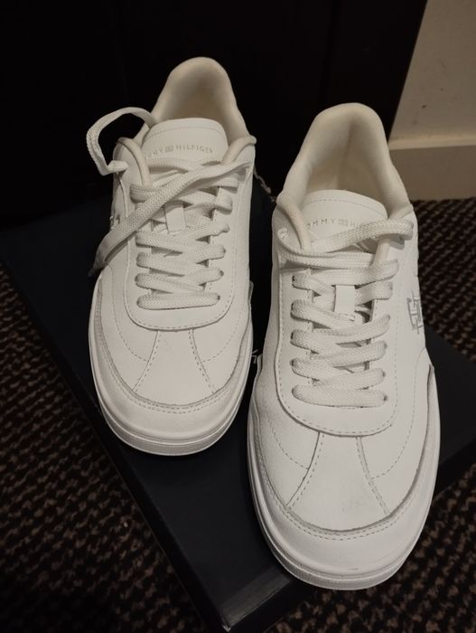 Tommy Hilfiger buty 38