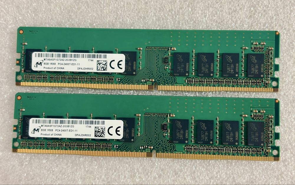 16GB (2x8GB) - ECC UDIMM - DDR4 2400MHz,  MTA9ASF1G72AZ-2G3B1ZG