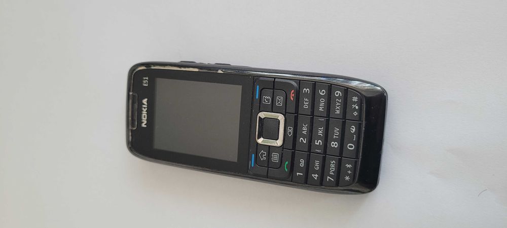 Telefon nokia e51 działa