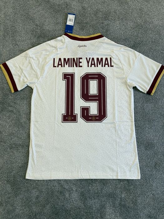 Spain Away World Cup 2026 Jersey - Lamine Yamal 19