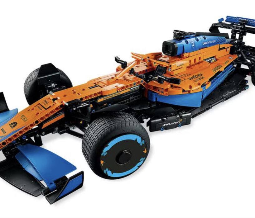 В наявності Конструктор LEGO Technic Гоночний McLaren Formula 1 42141)