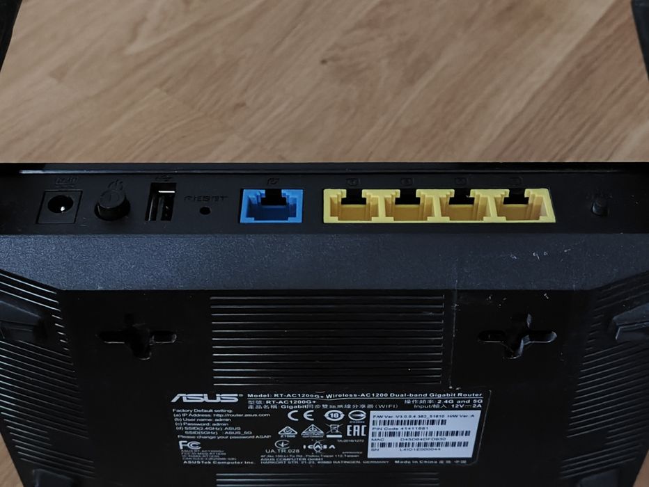 Router Asus RT-AC1200G+ 2.4GHZ i 5GHZ