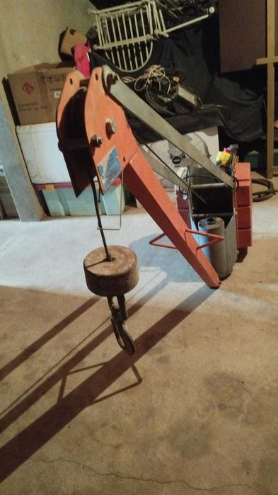 Grua-Guincho Monofasica 300 KG FORT com Balde de 100 L