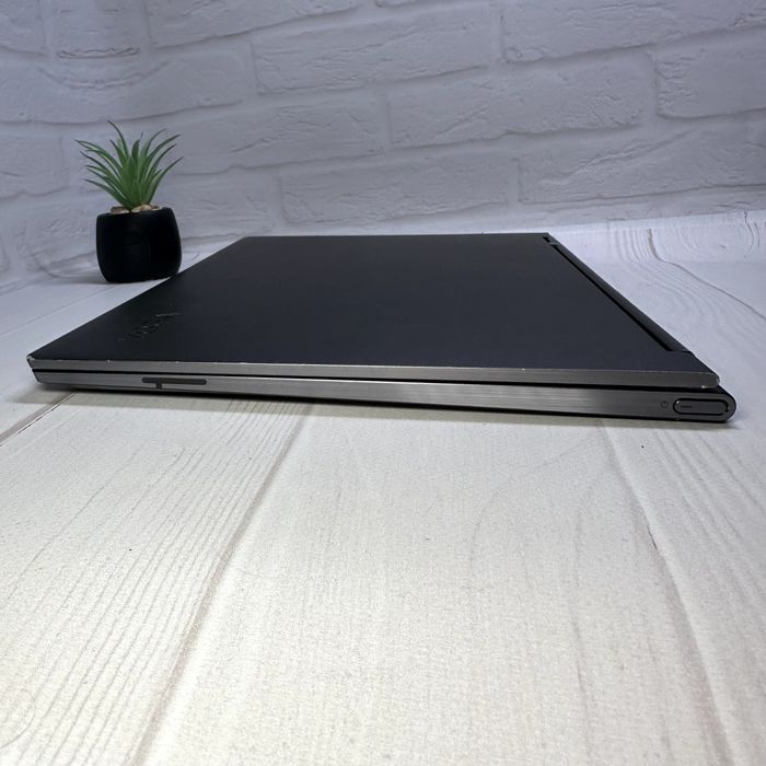 Продам ноутбук Lenovo Yoga C930 | i7-8550U | SSD М2 512GB | DDR4 8GB в гарному стані
 NFC в гарному стані