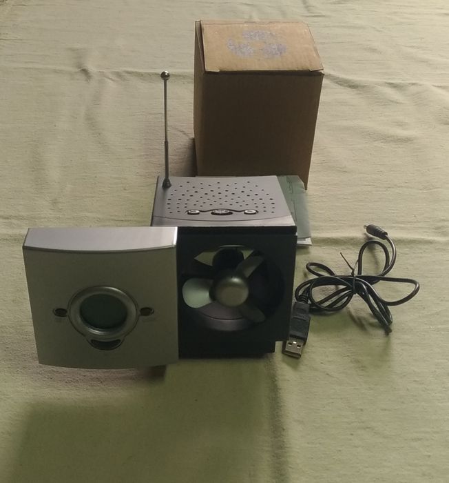 Radio Despertador Com Ventoinha